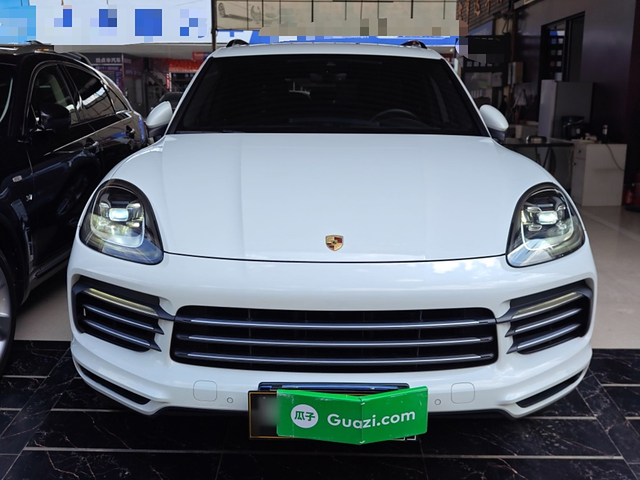 2018 Cayenne 3.0T photo 2