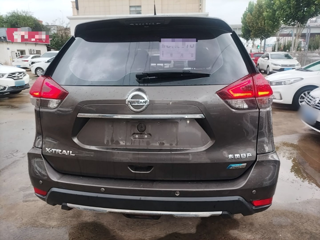 X-Trail 2017 2.0L CVT Comfort 2WD photo 3