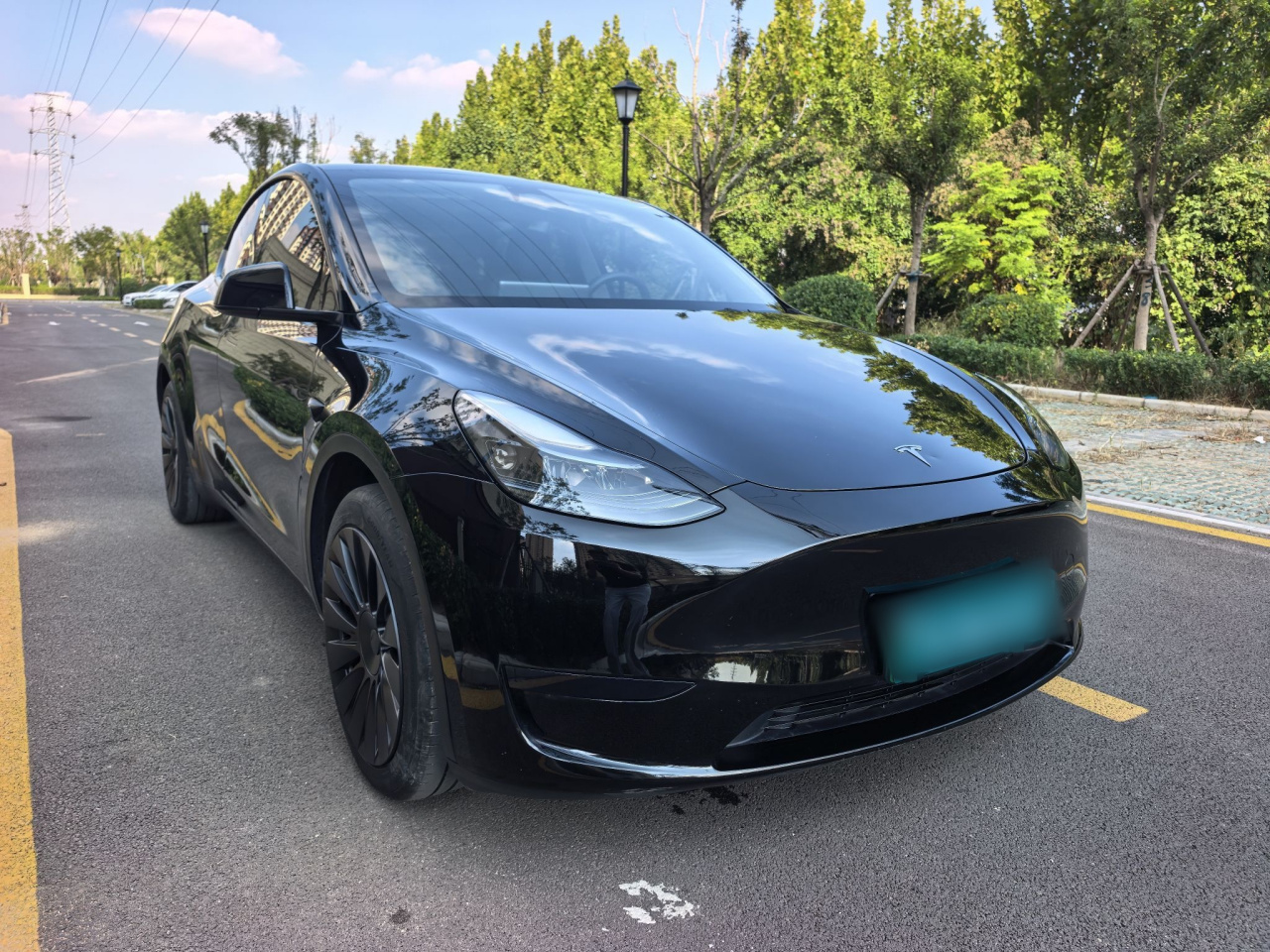 Model Y 2024 RWD photo 2