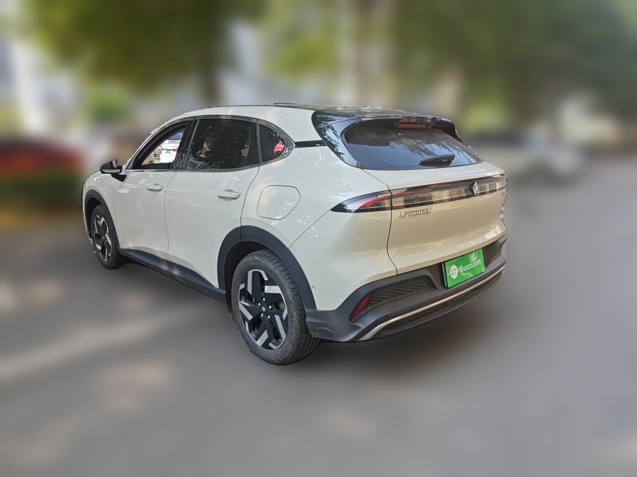 2024 600km EV photo 4