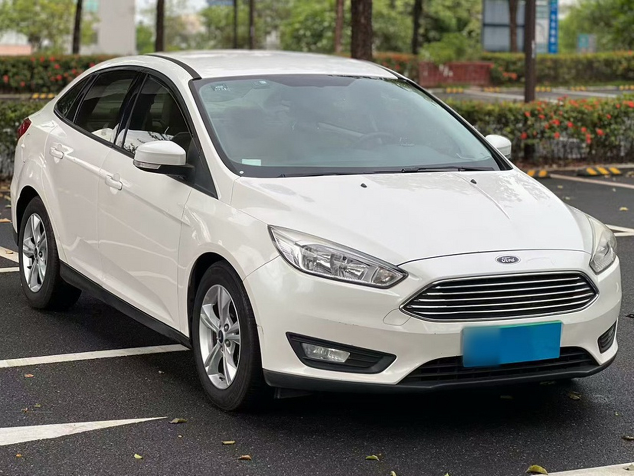 Focus 2015 Sedan 1.6L AT Comfort photo 3