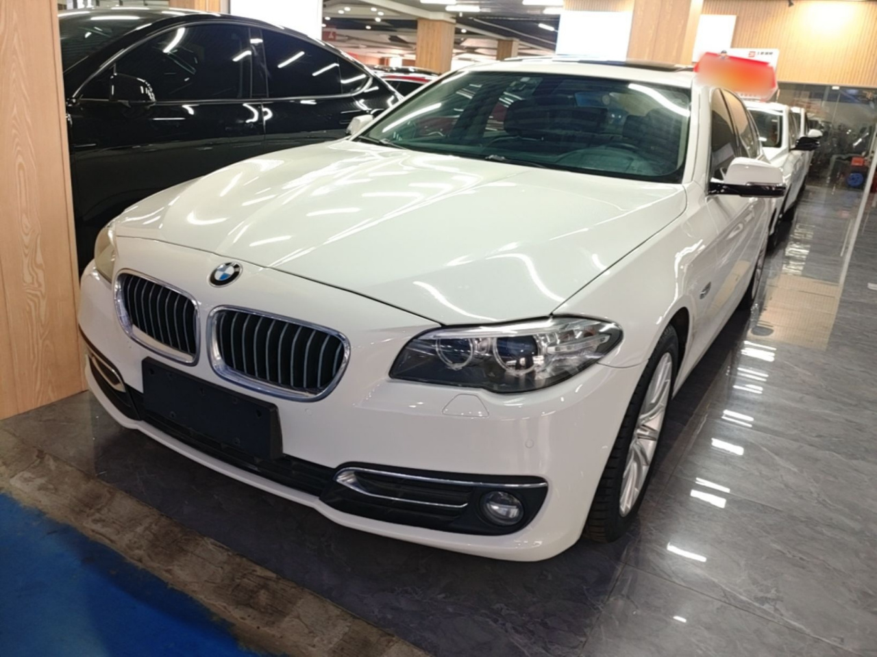 5 Series 2017 525Li Luxury Design Package