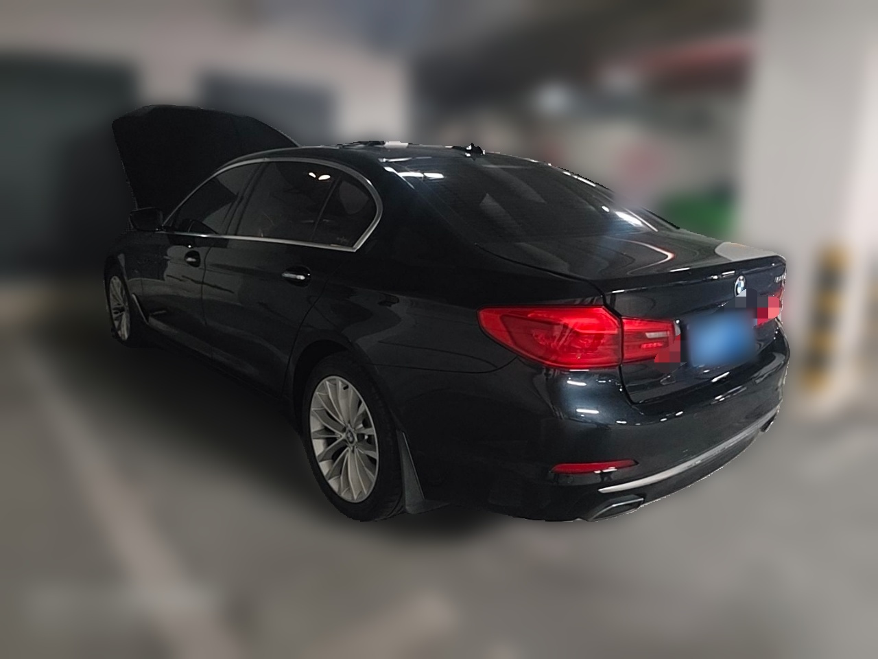 5 Series 2018 525Li Luxury photo 4