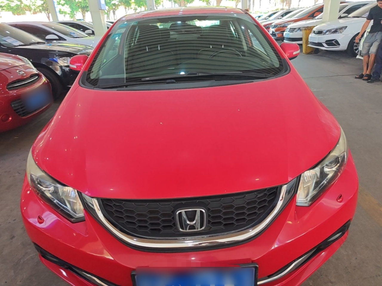Civic 2014 1.8L AT Luxury photo 2