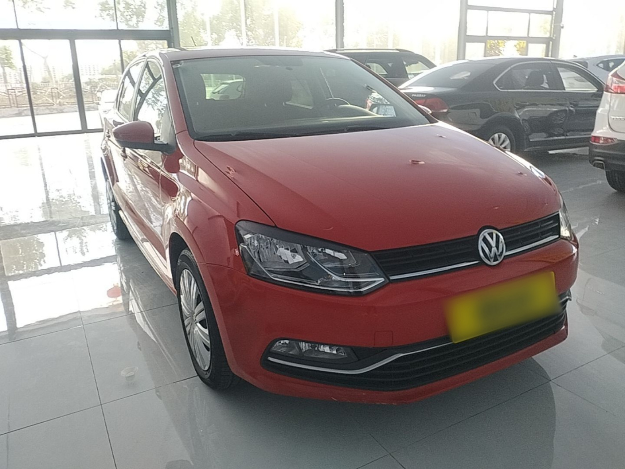 Polo 2016 1.6L AT Comfort photo 3