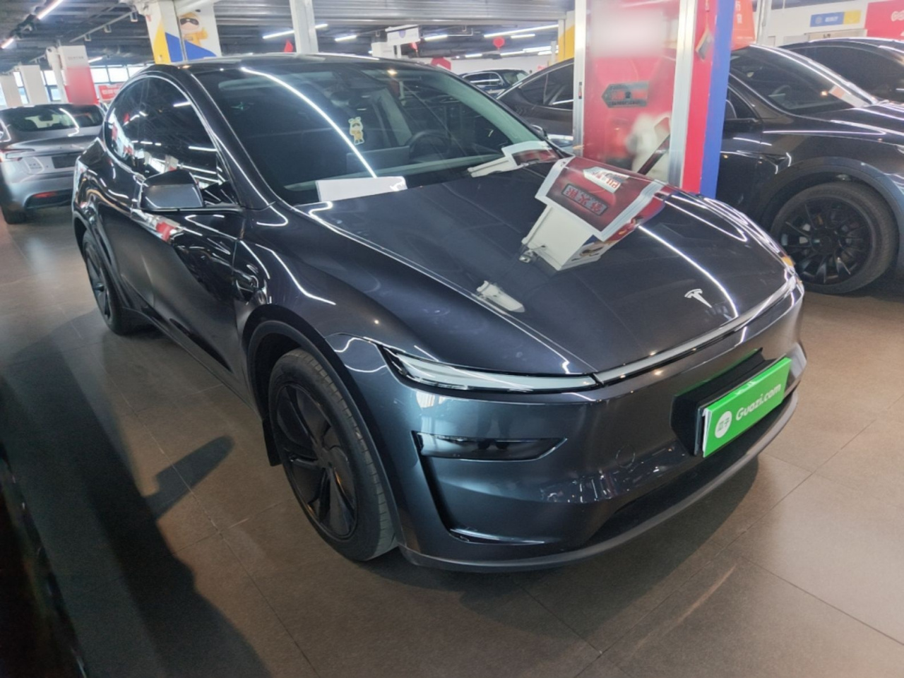 Model Y 2025 RWD photo 3