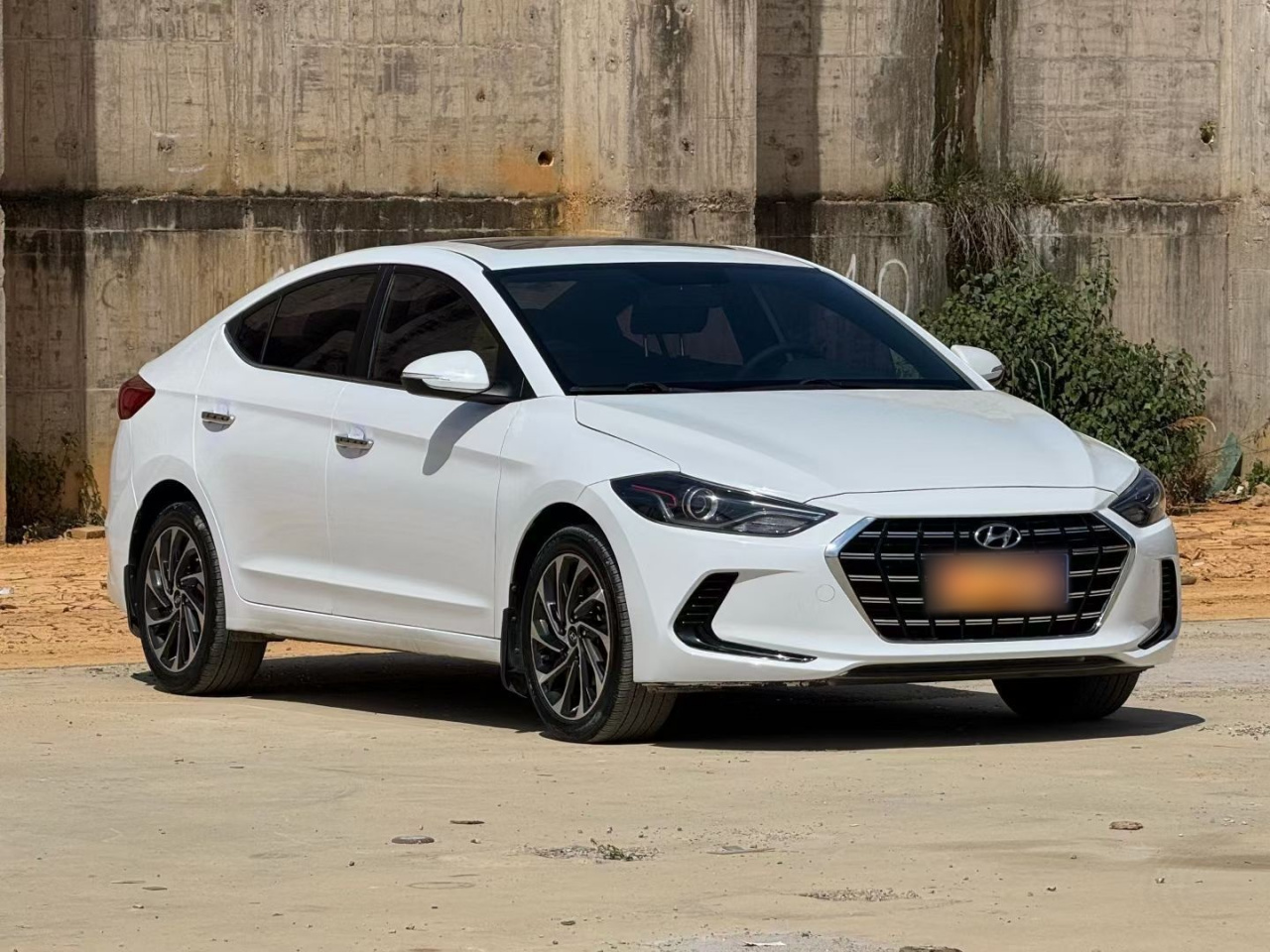 Elantra 2016 1.4T DCT photo 4