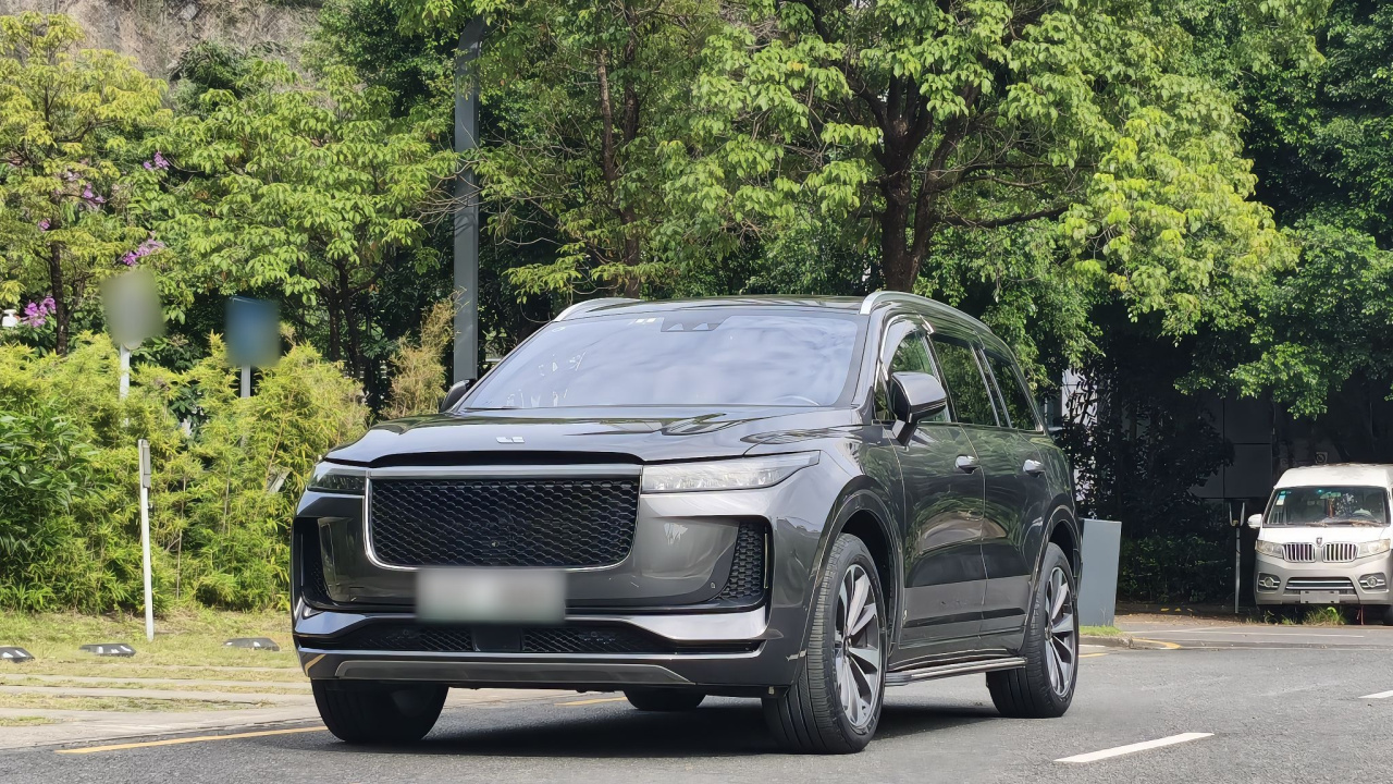 Li Auto ONE 2020 EREV 6-Seater