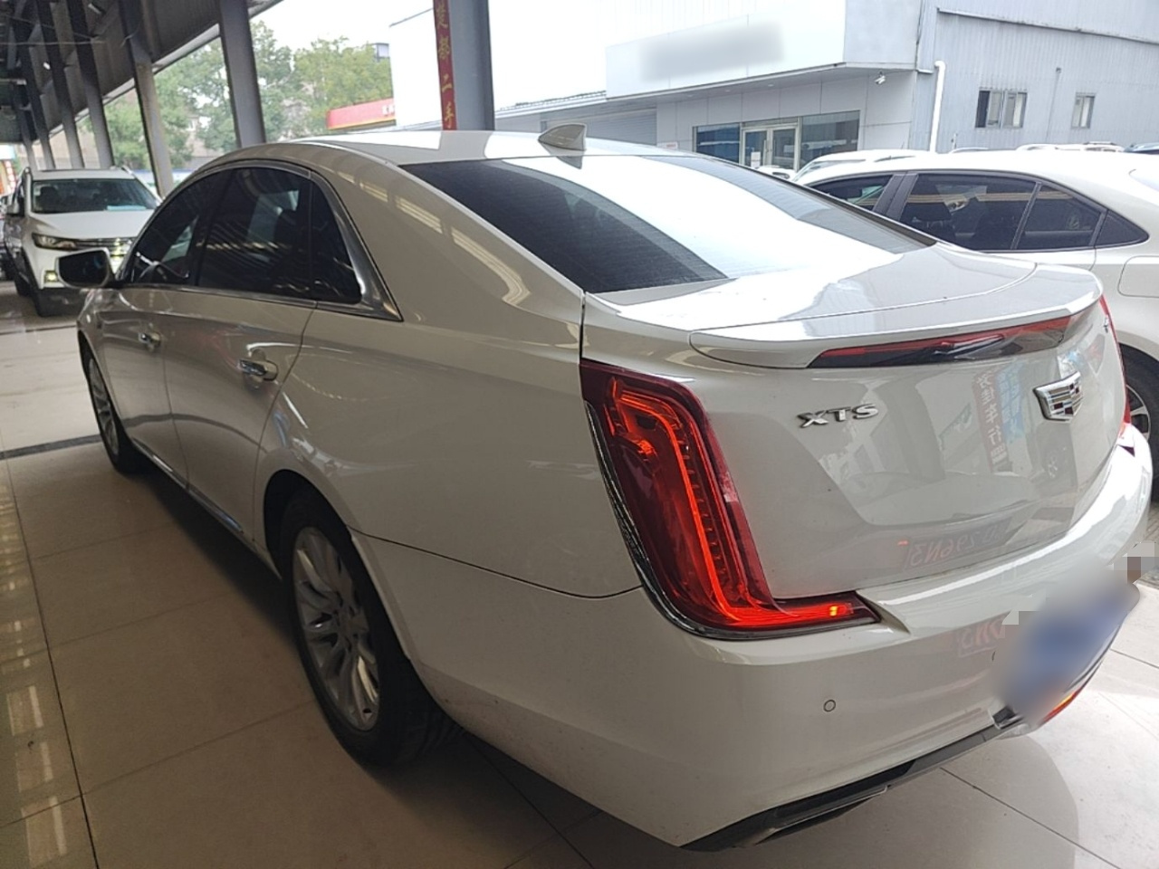 XTS 2018 28T Elite photo 4