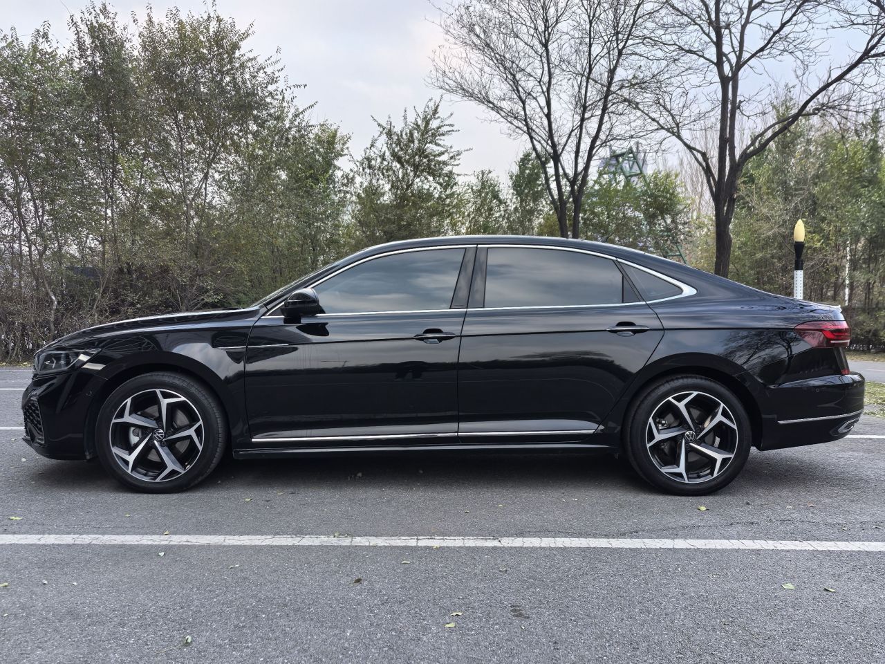 Passat 2023 Facelift 330TSI Luxury photo 3