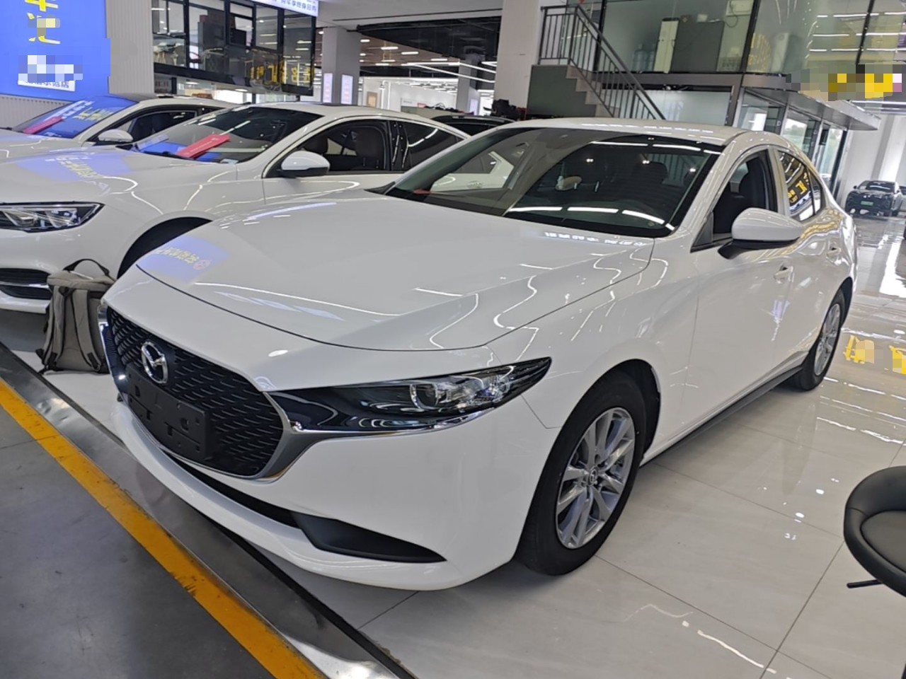 3 Axela 2023 2.0L AT