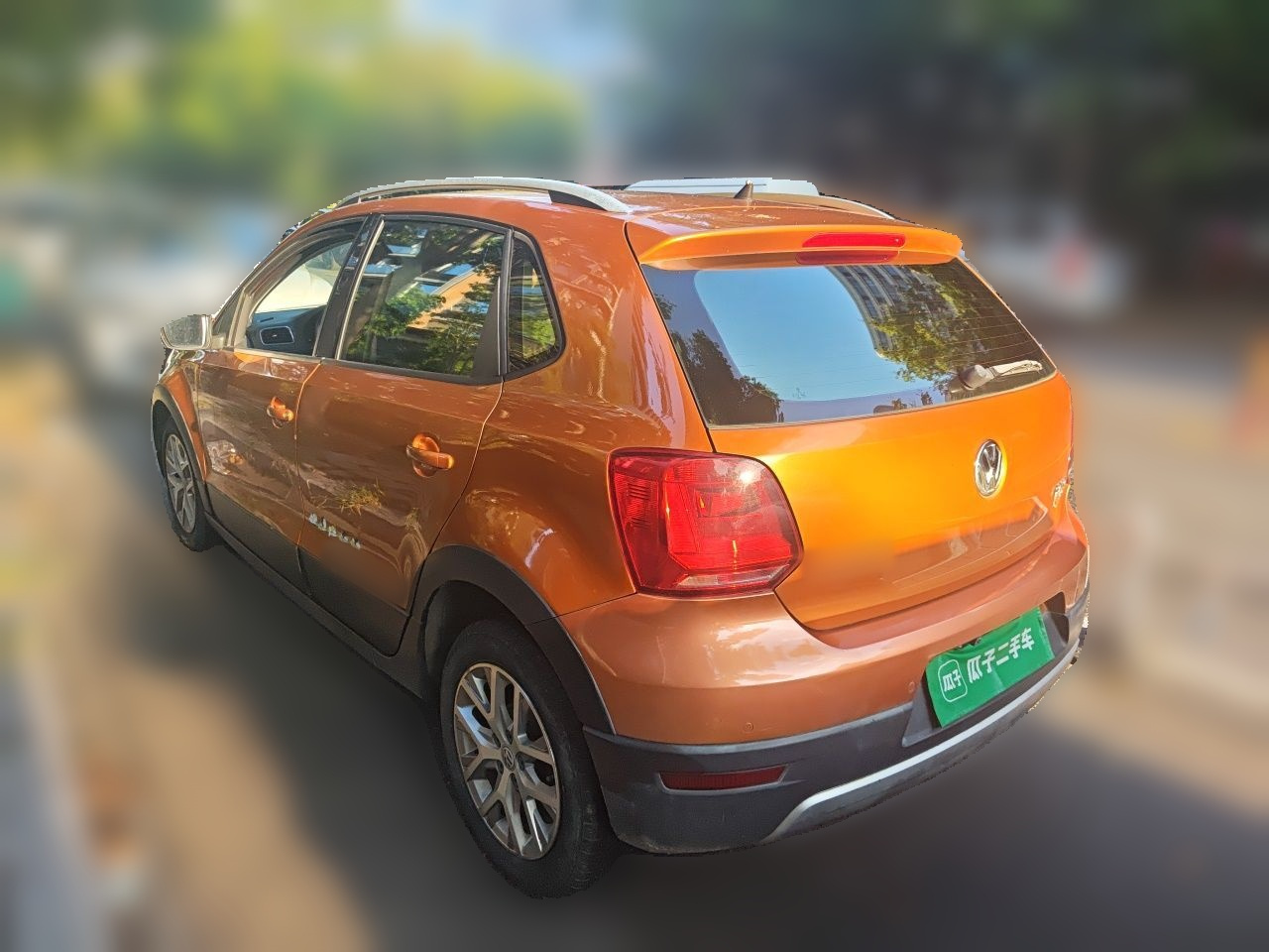 2016 1.6L Cross Polo AT photo 4