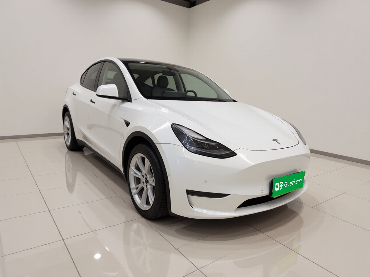 Model Y 2021 Long Range AWD photo 3