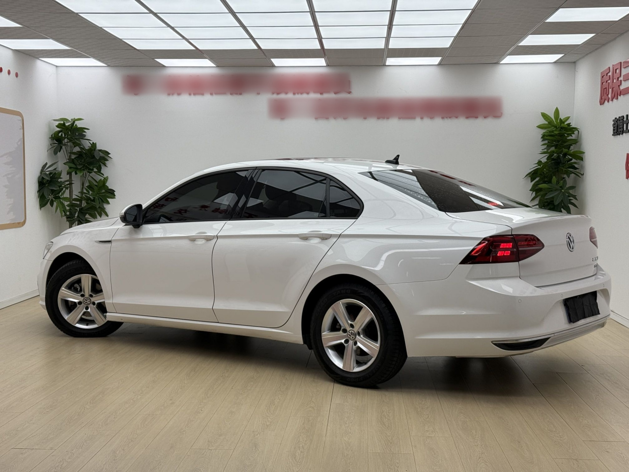 Lamando 2021 230TSI DSG photo 4