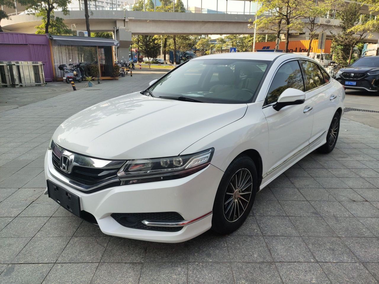 Spirior 2015 2.0L Luxury