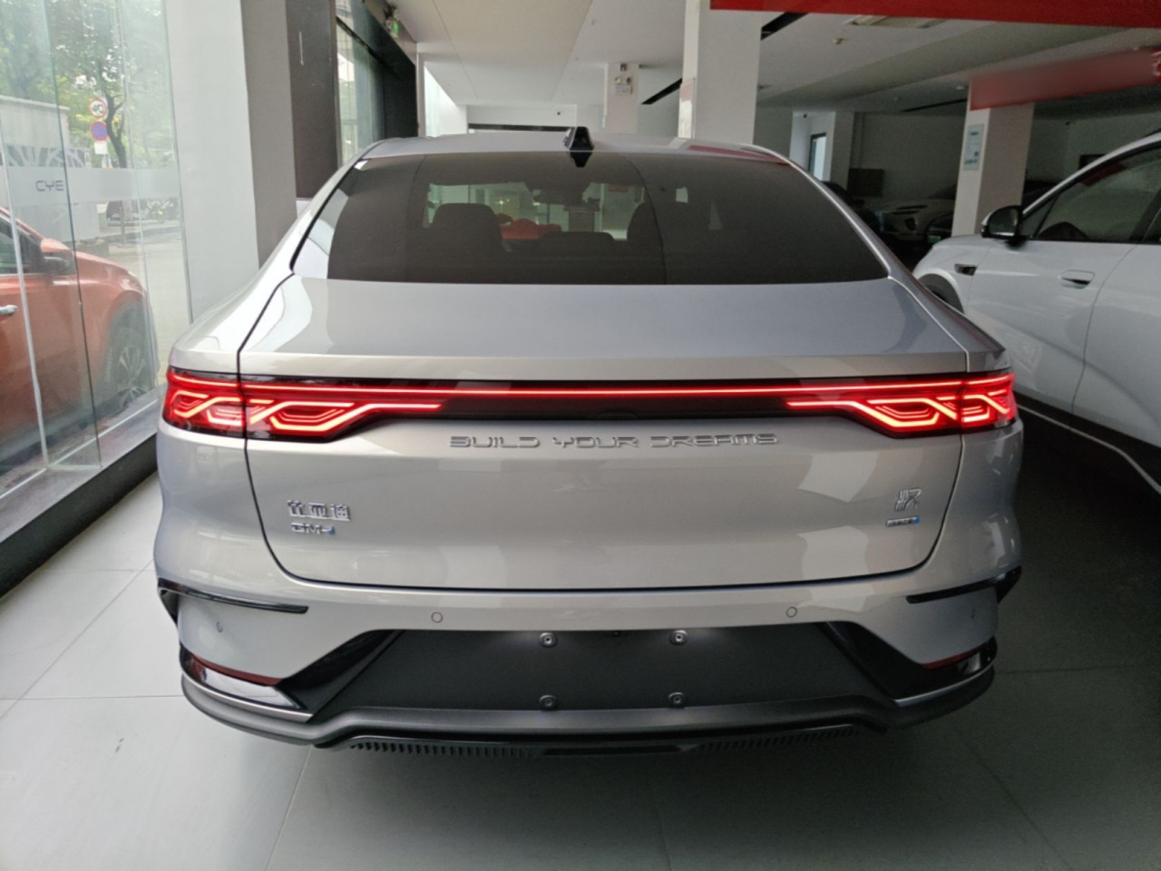 Han 2025 DM-i ADAS 245KM Premium photo 5
