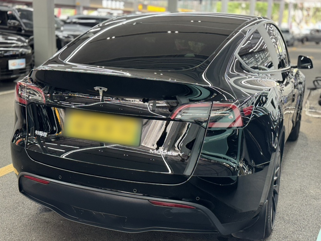 Model Y 2021 Standard Range RWD photo 2