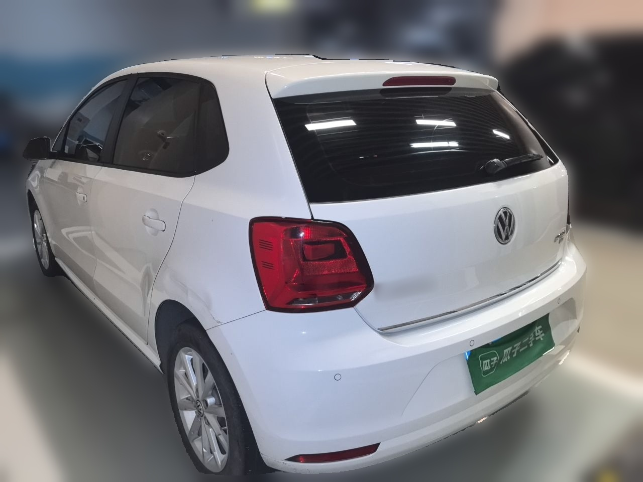 Polo 2016 1.6L AT Luxury photo 4