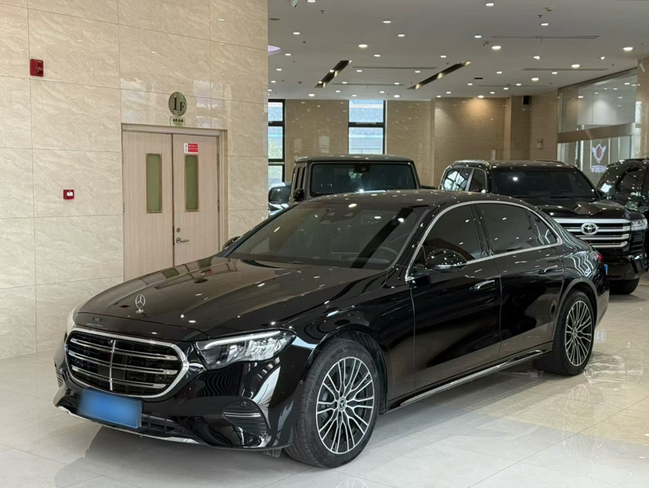 E-Class 2026 E 300 L Luxury