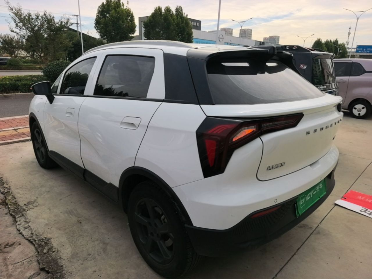 E Firefly 2022 401KM 5-Seater photo 4