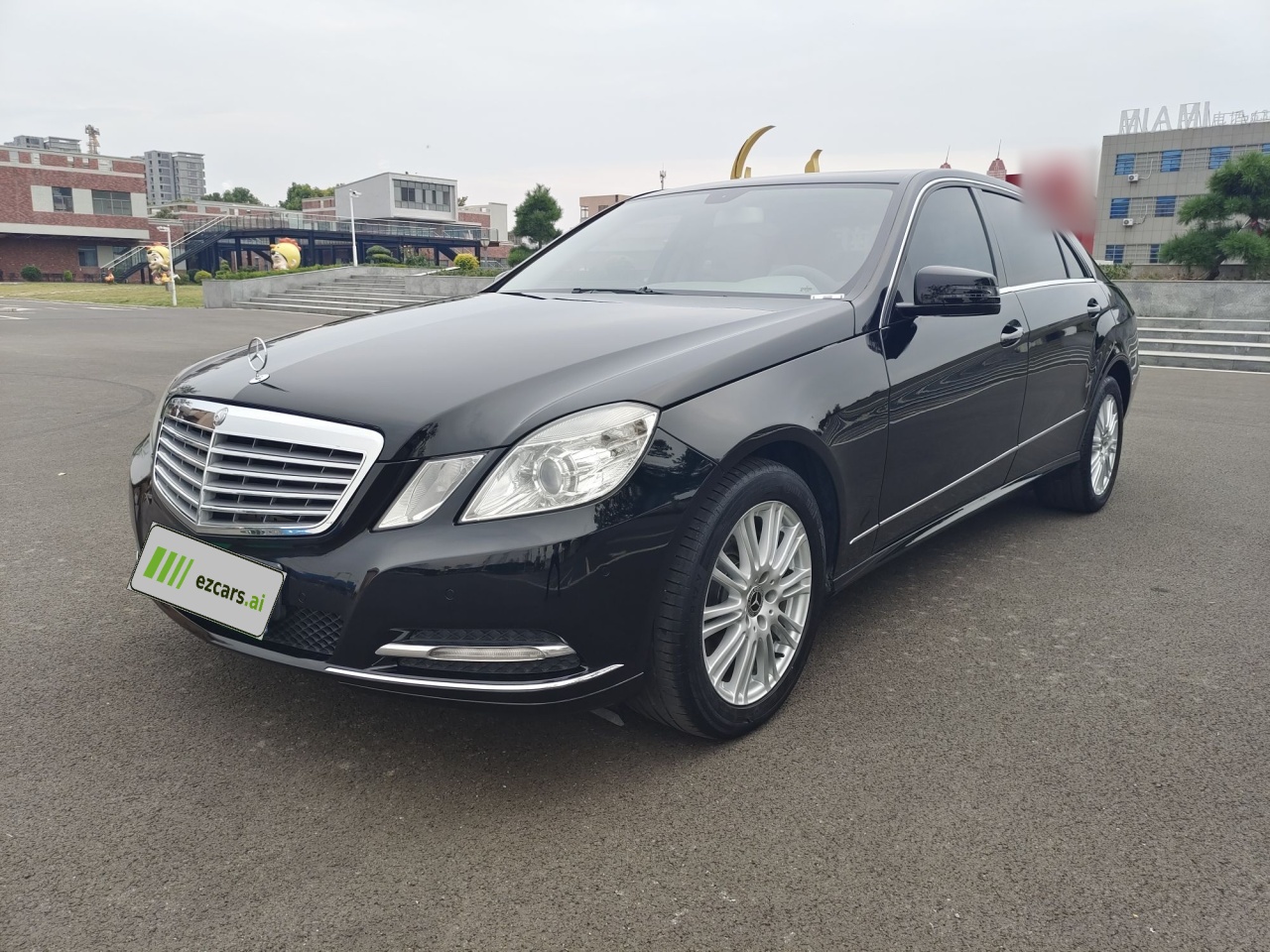 E-Class 2013 E 260 L CGI