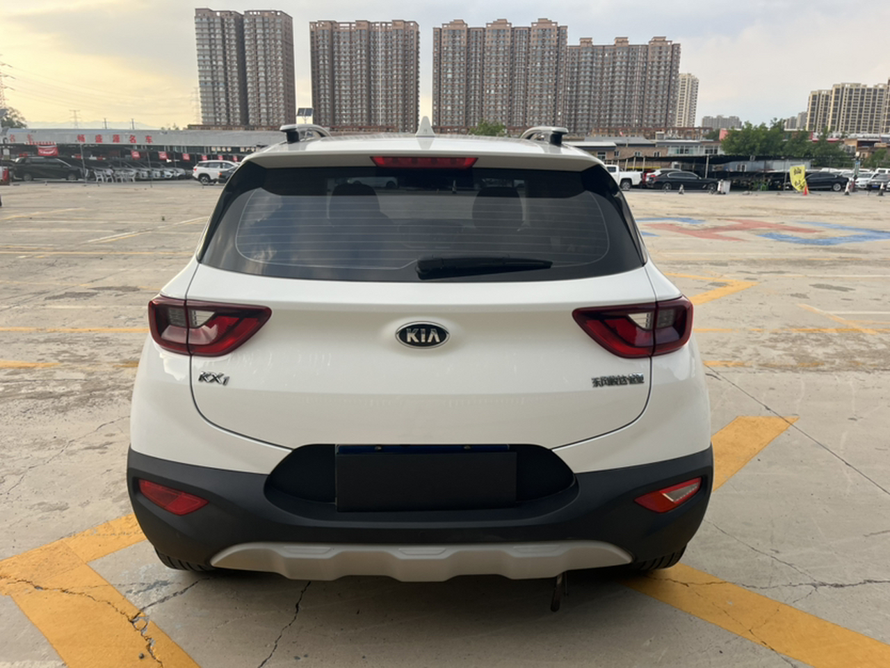 Stonic 2021 1.4L CVT photo 3