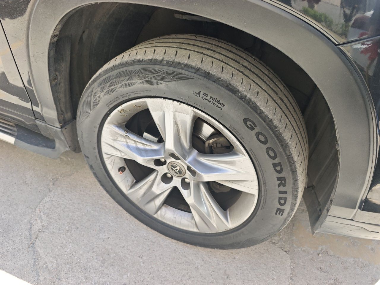Highlander 2015 2.0T AWD Luxury 7-Seater photo 2