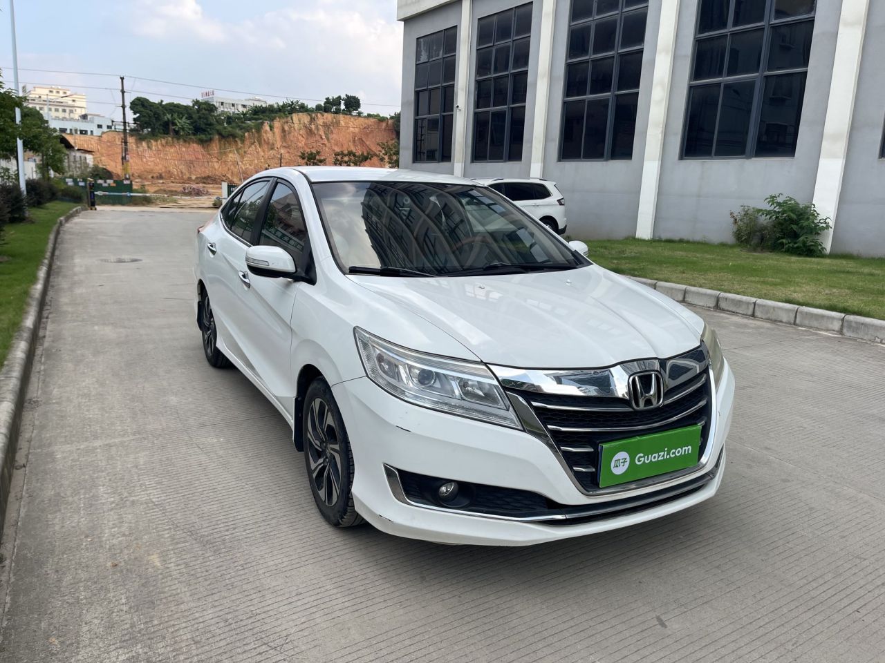 Crider 2016 1.8L CVT Comfort photo 2