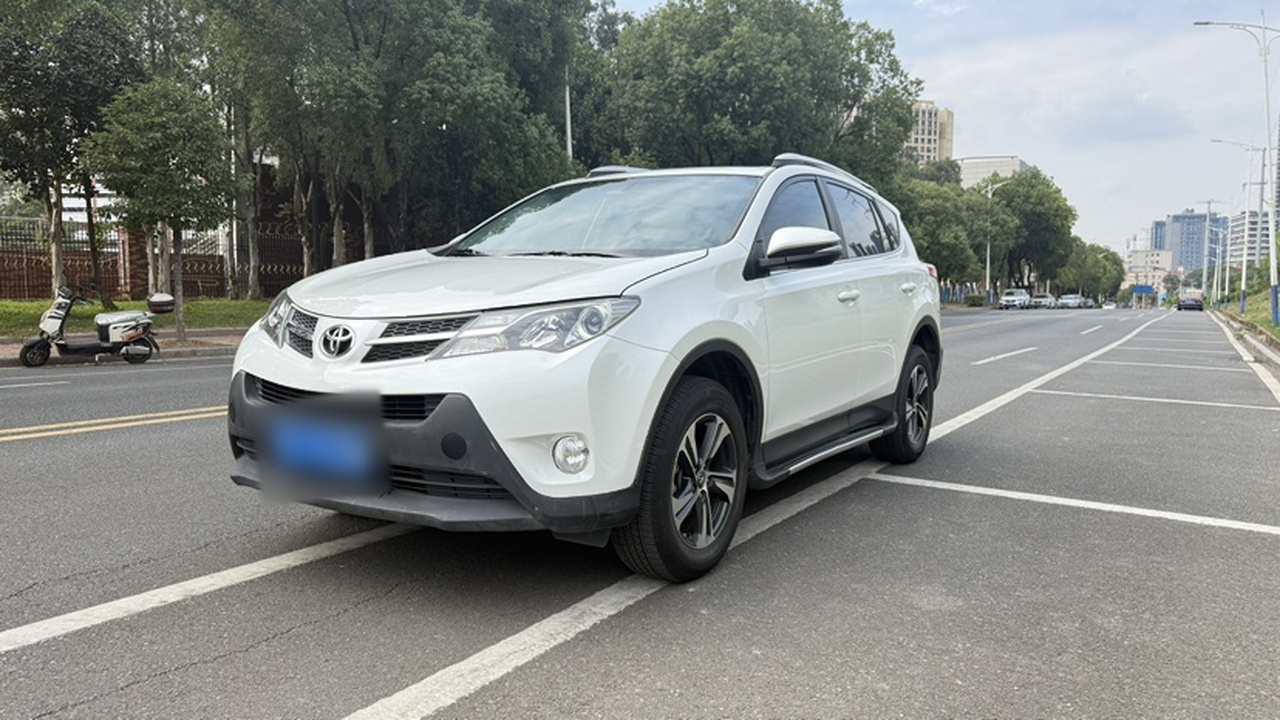 RAV4 2015 2.0L CVT RWD