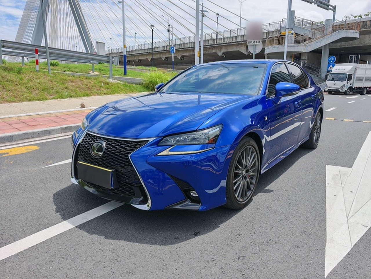 GS 2017 300 F SPORT