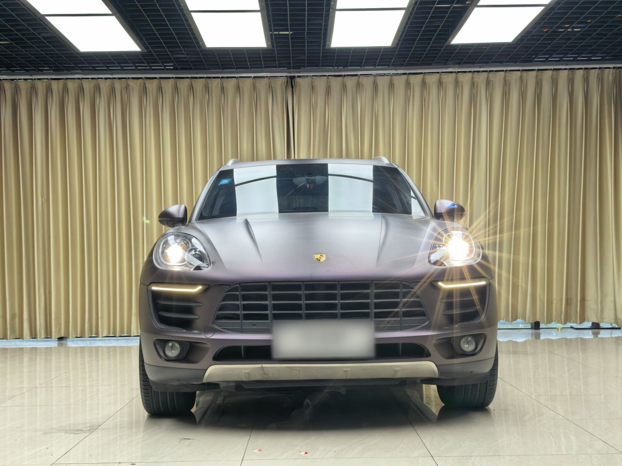 2016 Macan 2.0T photo 2