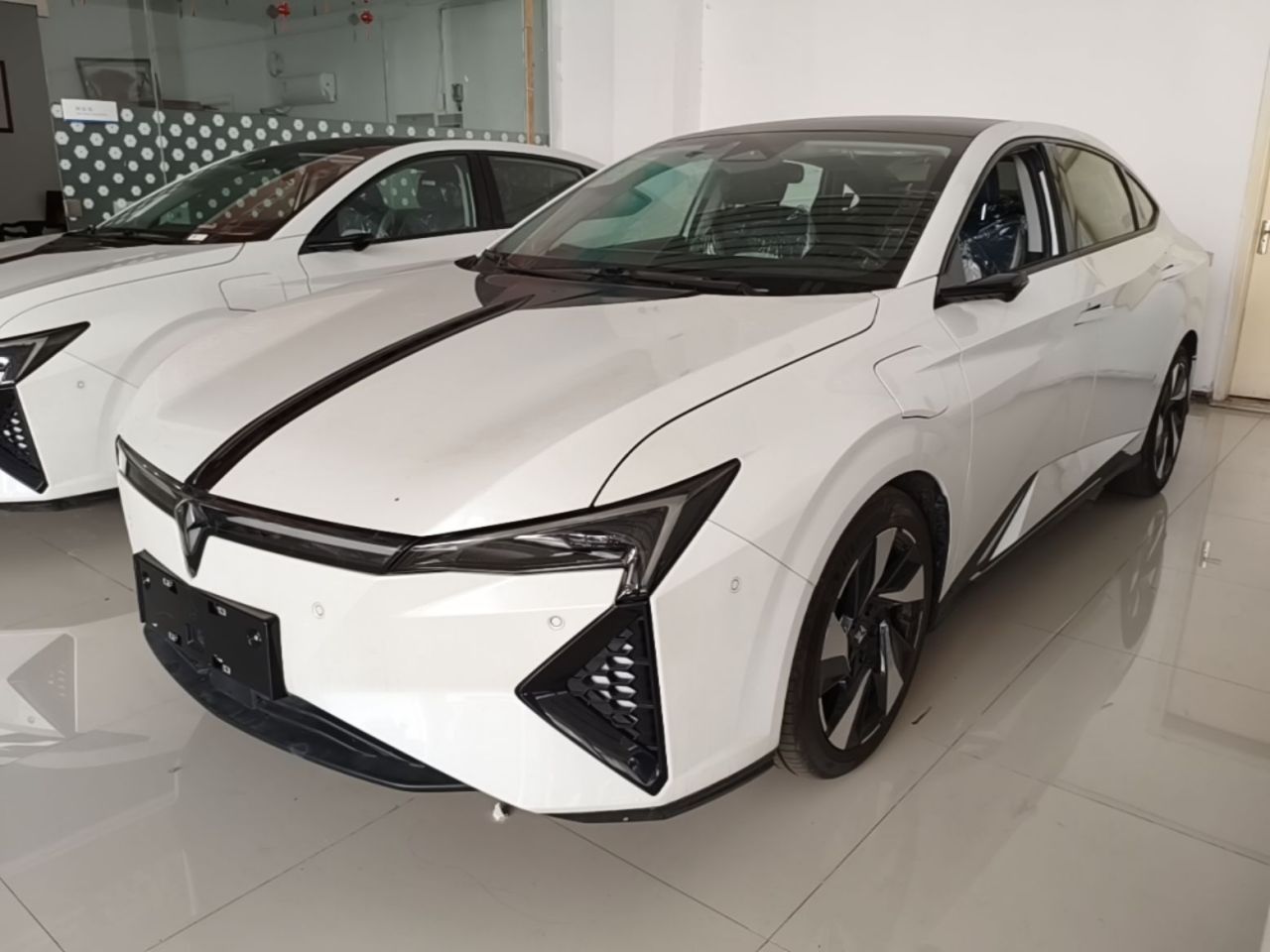 L 2024
