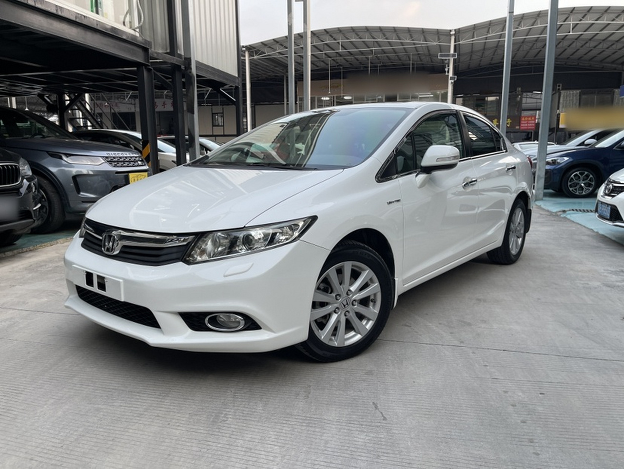 Civic 2013 1.8L AT Luxury