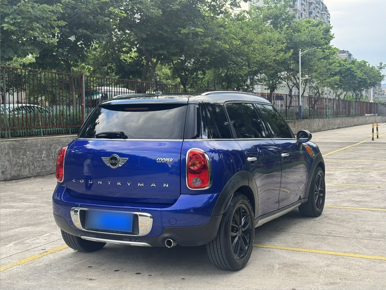 2014 1.6T COOPER ALL4 Fun photo 4