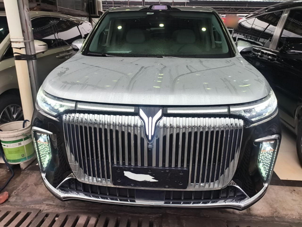 Voyah Dreamer 2025 PHEV AWD Premium Qiankun photo 2