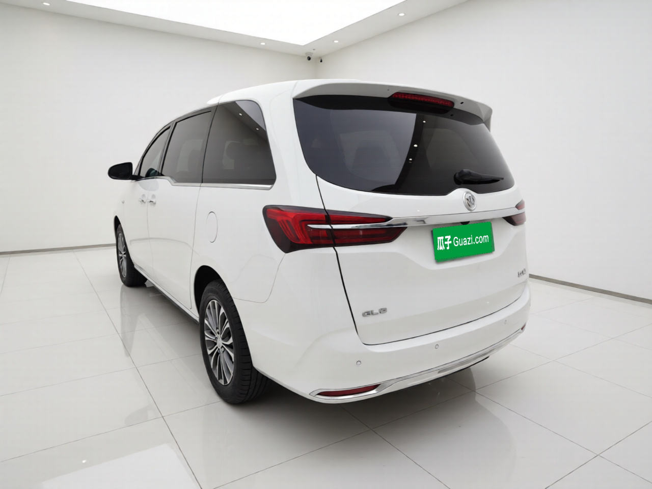 GL8 2023 Facelift Luxury photo 4