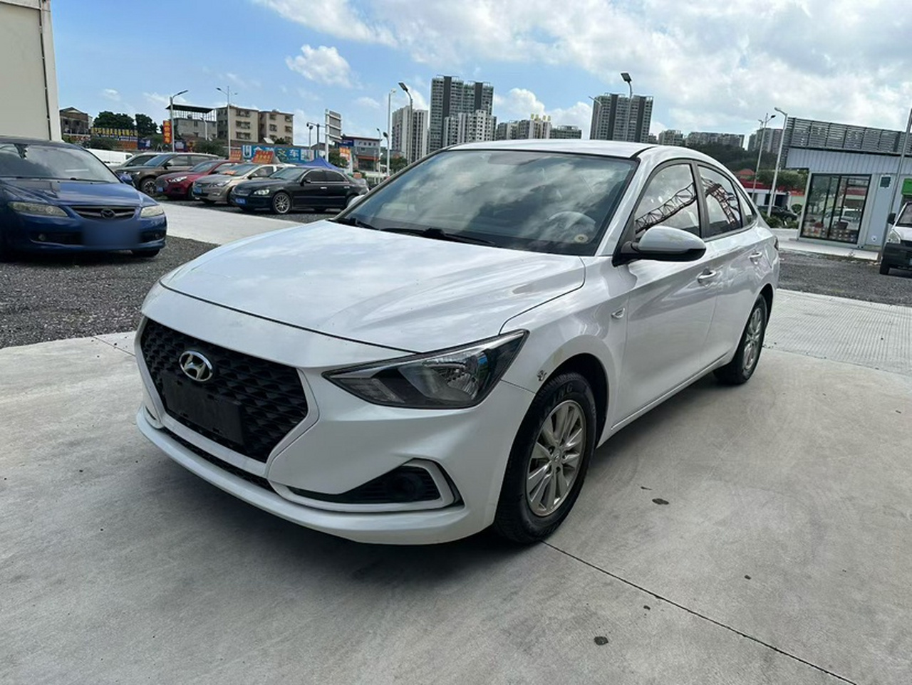 Dynamic 2018 1.6L AT GL China VI photo 3