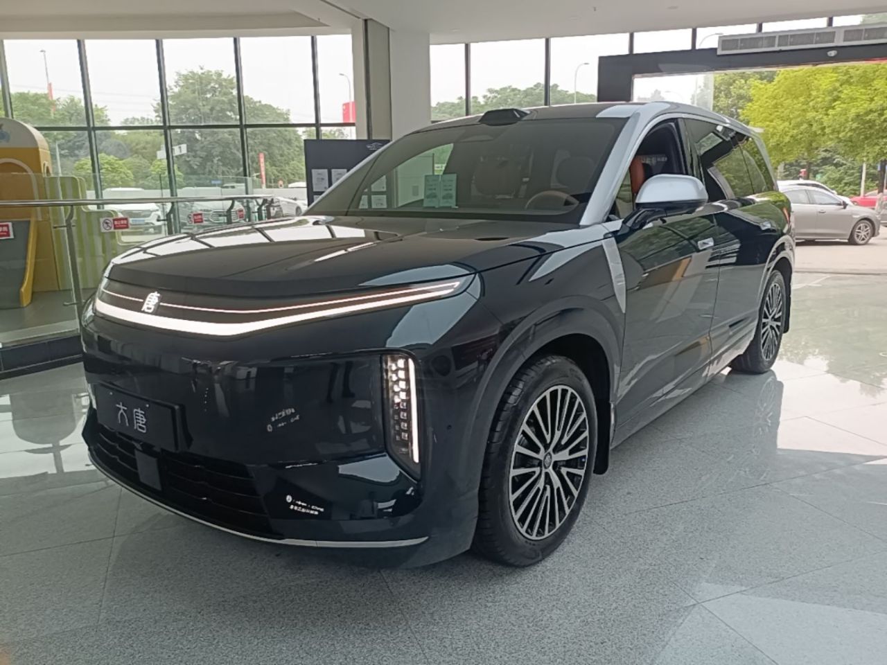 Tang 2026 EV 950KM RWD LiDAR Flagship