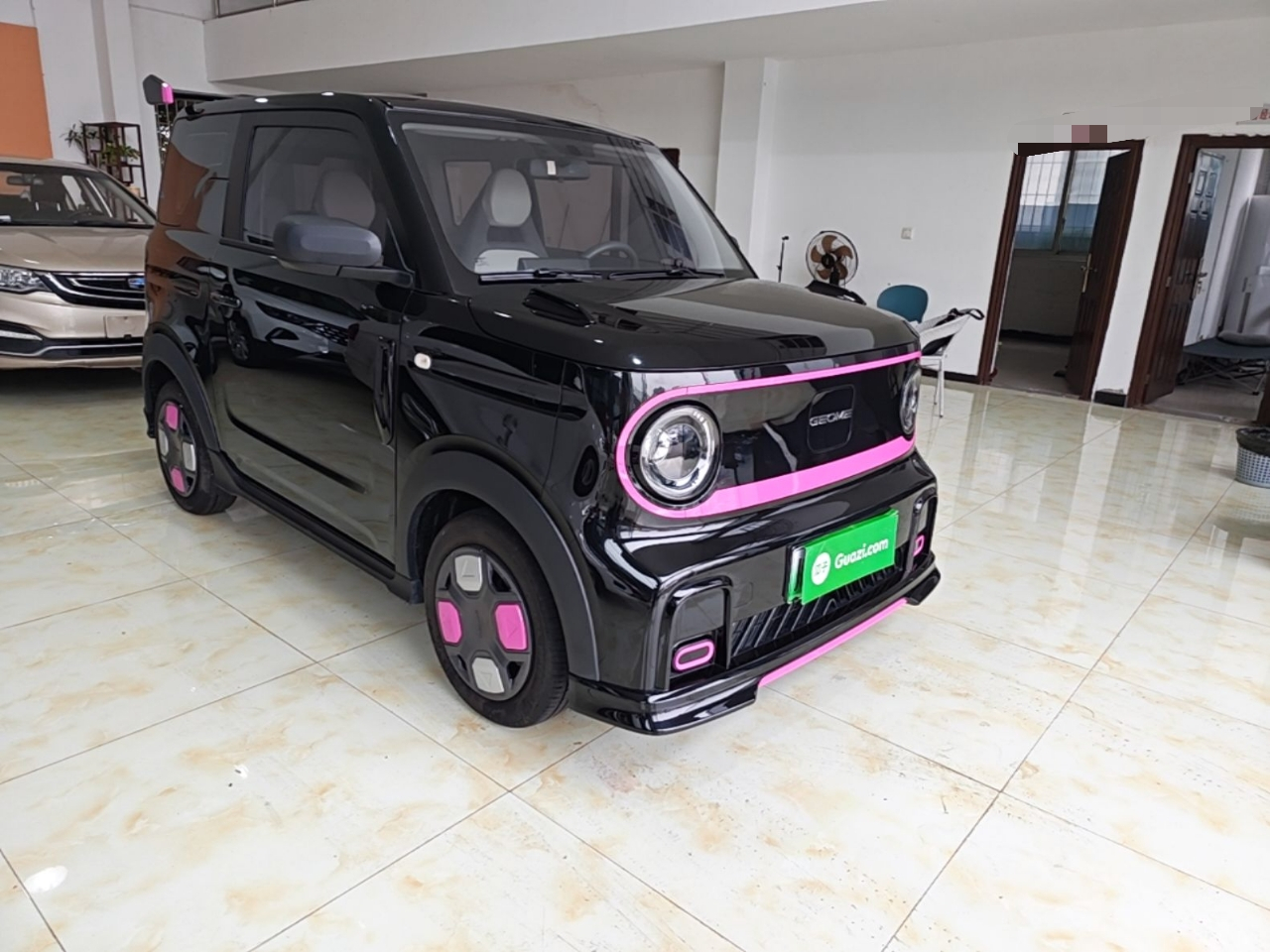2025 210km Panda photo 3