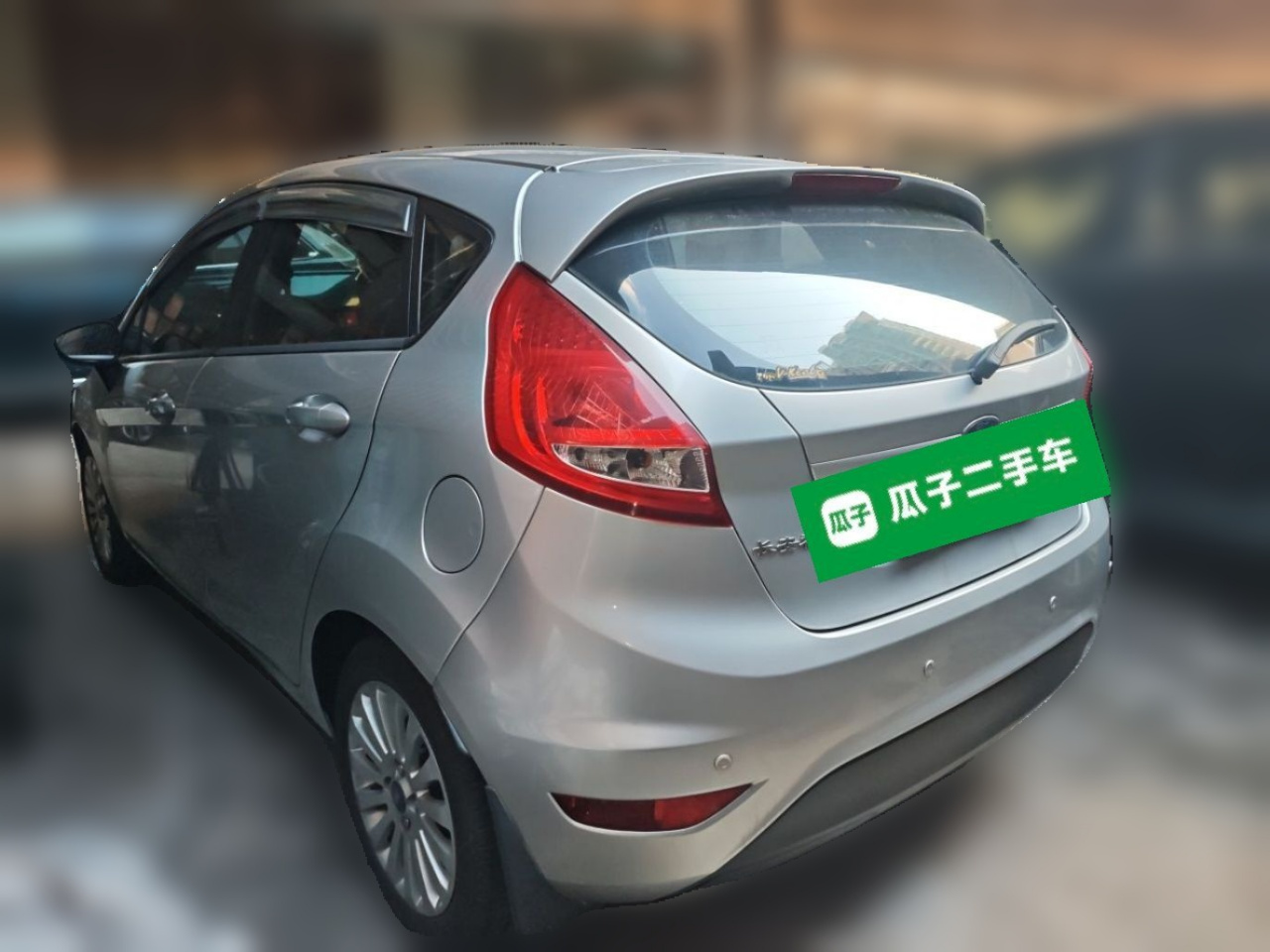 2011 Hatchback 1.5L AT Fashion photo 4