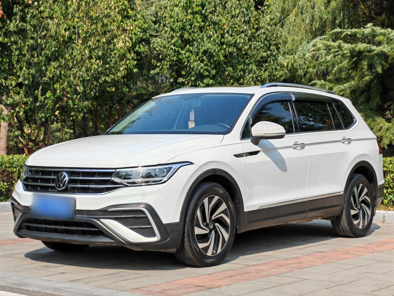 Tiguan L 2023 330TSI AT RWD Smart