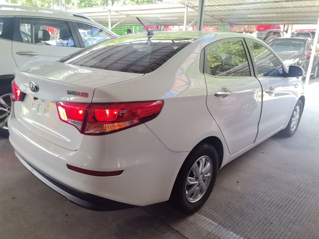 K2 2015 Sedan 1.4L AT GLS photo 4