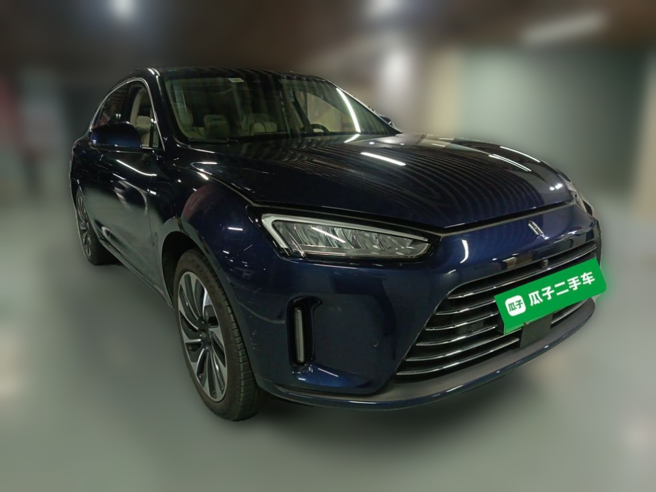 HIMA AITO M5 2022 EREV AWD Performance photo 3