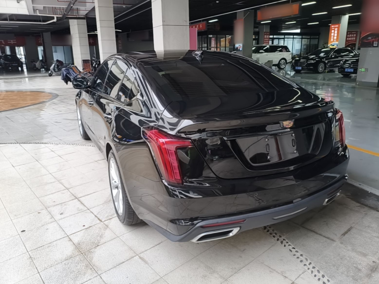CT5 2022 28T Luxury photo 4
