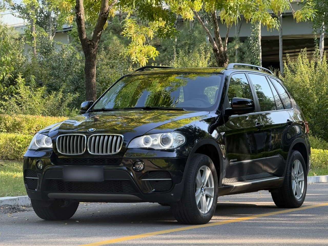 X5 Imported 2011 xDrive35i Leading