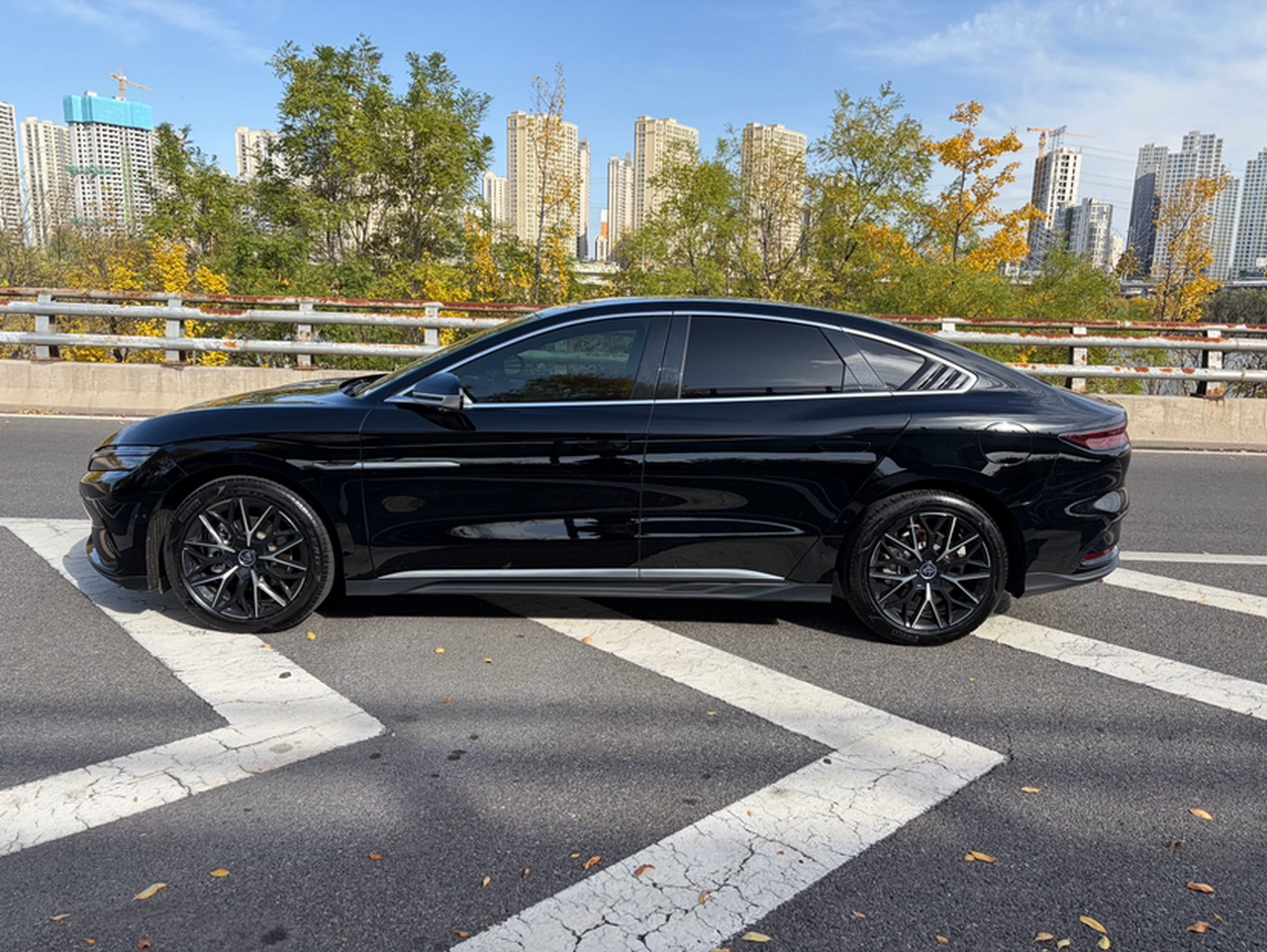 Han 2025 DM-i 125KM Premium photo 2