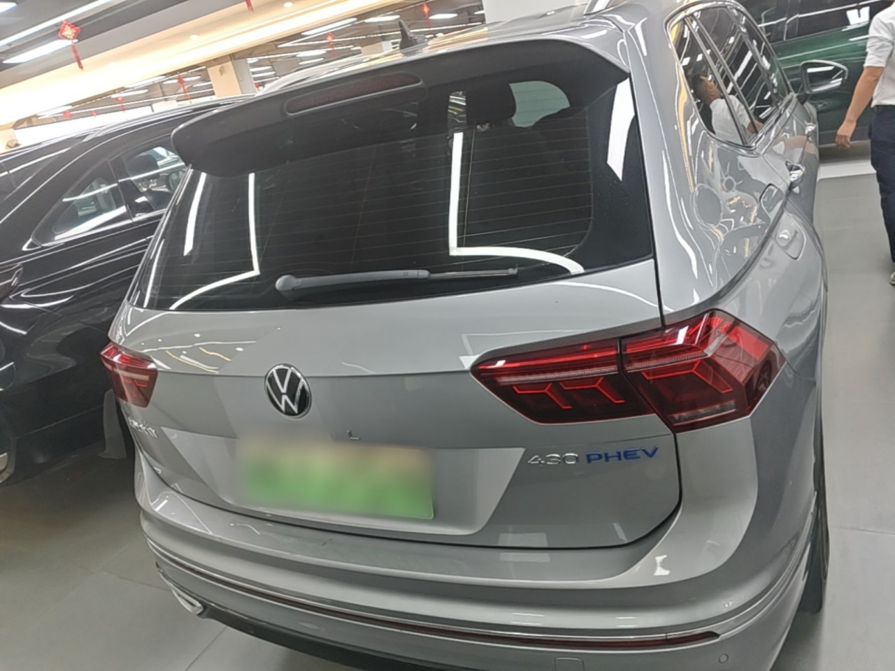 Tiguan L EV 2022 430PHEV PHEV Premium photo 3