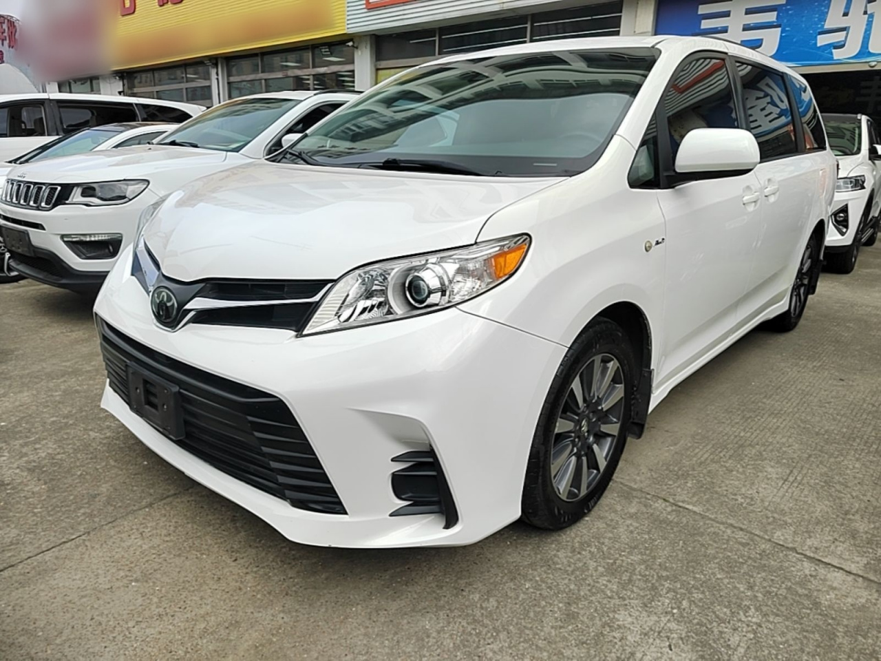 Sienna Parallel Import