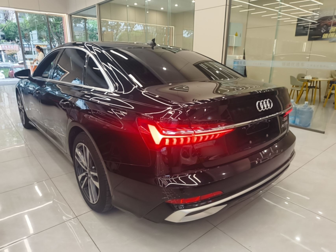 A6L 2023 Facelift 40 TFSI Luxury Dynamic photo 4
