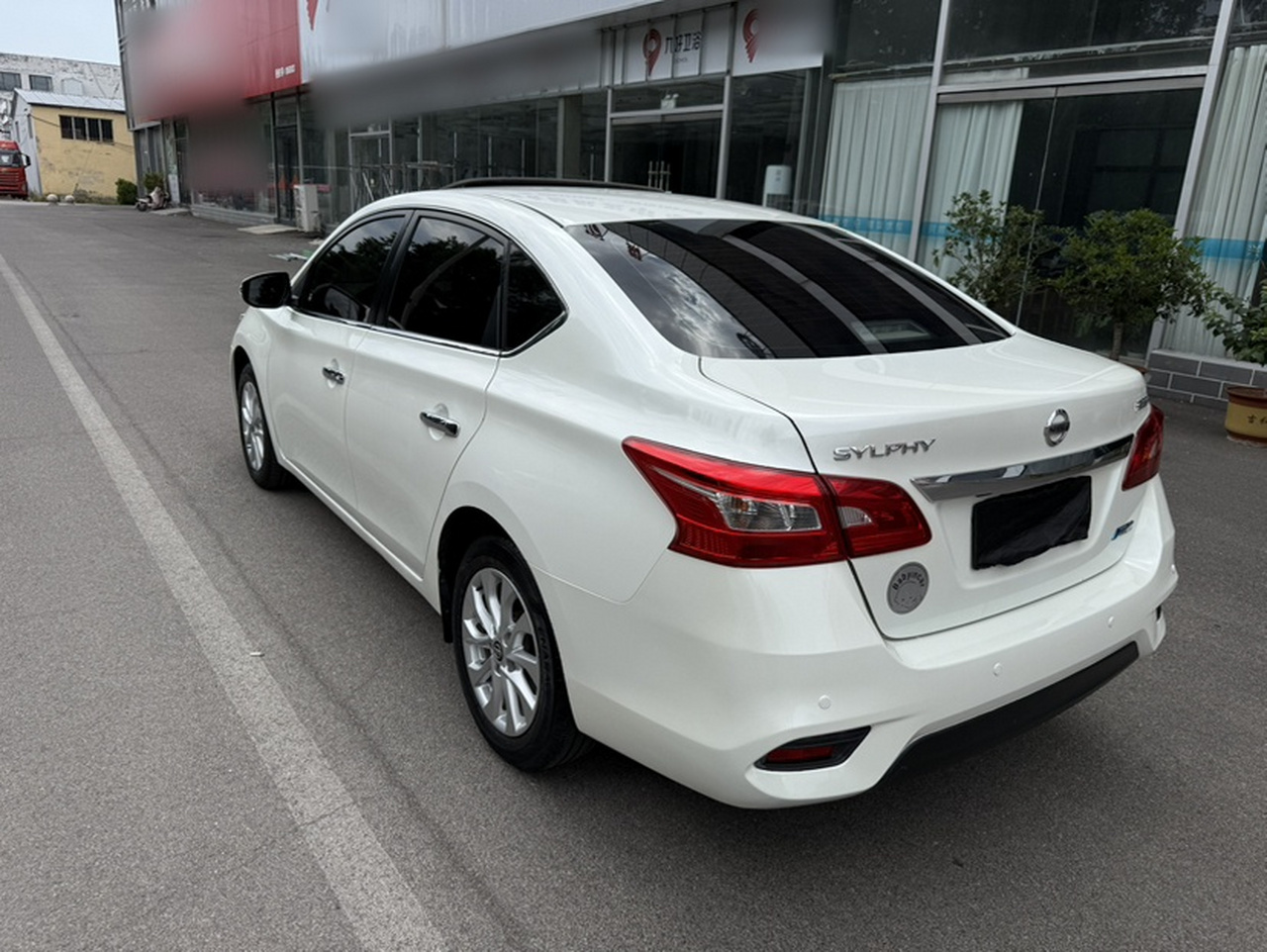 Sylphy 2018 1.6XV CVT Exclusive photo 4